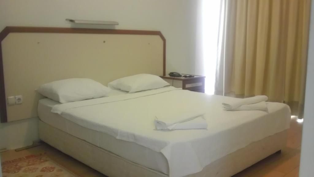 Zeytin Apart Hotel Çeşme Værelse billede